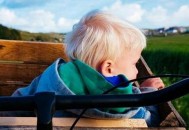 宝宝几个月可以添加辅食（母乳喂养的宝宝几个月可以添加辅食）