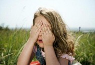 自闭症患儿应多亲近自然（自闭症患儿应多亲近自然环境吗）