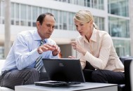 让你在职场做快乐女人：人人皆为我师