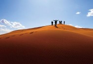 成功求职的关键因素：亮出自己的长处（成功求职的关键因素:亮出自己的长处和短处）