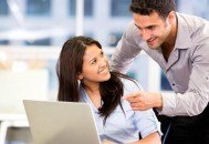 职场女人如何保持快乐？永远不要和别人较劲（女人如何保持快乐的心情）