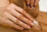 中医刮痧能收缩毛孔吗？（中医刮痧能收缩毛孔吗女）