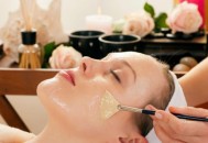 防止毛孔粗大的四个技巧 女生日常护肤注意事项（防止毛孔粗大的方法）