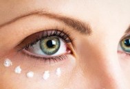 保养别忘了眼睛皮肤 眼部会泄漏皮肤的小秘密（眼部皮肤保养重要性）
