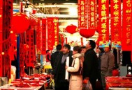 春节要如何贴春联？春节春联的正确贴法（春节春联怎么贴）