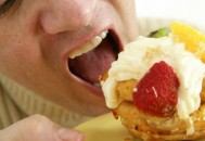 肥胖者更容易感觉到饿 自我控制食欲法（肥胖容易饿是什么原因）