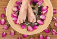 泡脚虽好 也要注意这些禁忌哦！（泡脚虽好 也要注意这些禁忌哦英文）