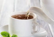 隔夜茶究竟还能不能喝 隔夜茶的危害只局限于变质的茶（隔夜茶能喝吗?具体的危害性?茶）