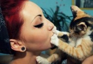 如何摆脱口臭的困扰（如何摆脱口臭的困扰呢）