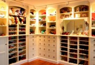 如何穿高跟鞋脚才不会痛？（如何穿高跟鞋脚才不会痛呢）