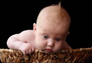 宝宝小脸皲裂该怎么办（小宝宝脸部皲裂怎么办）