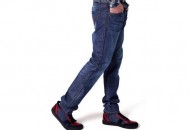 不同人群牛仔裤搭配的小技巧（不同人群牛仔裤搭配的小技巧图片）