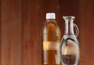 用白醋洗脸真能美白吗？（用白醋洗脸真能美白吗女生）