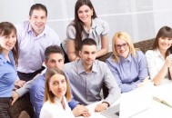 职场上不自信的因素有哪些（职场上不自信的因素有哪些呢）