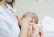 哺乳期能化妆吗 能用护肤品吗（哺乳期能化妆吗能用护肤品吗）