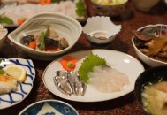 晚餐吃太晚危害大 怎么吃才健康（晚餐吃太晚危害大 怎么吃才健康呢）