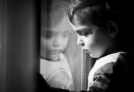 自闭症家庭教育的四大误区（自闭症家庭教育的四大误区是什么）