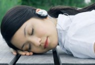 不小心耳机里面进水了 耳机进水具体处理方法（耳机里进水怎么办）