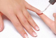 夏季 给你的指甲化个妆吧（夏季 给你的指甲化个妆吧英文）