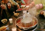 放肆去吃来取悦自己的恶果 不只发胖这么简单（放肆吃的说说）