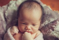 宝宝湿疹如何添加辅食（宝宝湿疹如何添加辅食食谱）