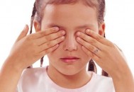 这些行为太伤眼睛！（这些行为太伤眼睛英语）