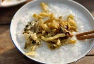 早餐吃咸菜配稀饭真的好吗？（早餐吃咸菜配稀饭真的好吗视频）
