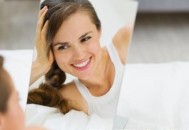 睡前保养很重要 熬夜上班族睡前如何保养肌肤（睡前保养皮肤的步骤）