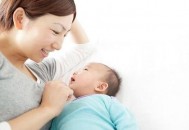 如何训练宝宝抓东西？（如何训练宝宝抓东西视频）