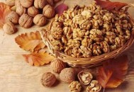 教你如何巧妙给核桃仁去皮（教你如何巧妙给核桃仁去皮视频）