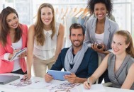 工作中我们该如何给自己快乐（工作中我们该如何给自己快乐加油）