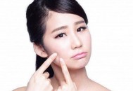 脸上长痘痘 调理饮食应该注意的事项（脸上长痘痘 调理饮食应该注意的事项有哪些）