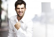 嘴唇太干怎么办？（嘴唇太干怎么办）