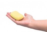 硫磺皂到底能不能去螨虫 有关硫磺皂的使用方法（硫磺皂真的可以去螨虫吗?）