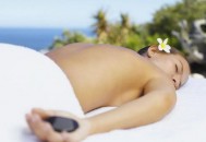 皮肤黑？吃这些食疗方（皮肤黑?吃这些食疗方法有用吗）