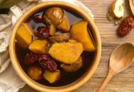 小心这些因素会导致手脱皮 手脱皮食疗推荐（手脱皮食疗吃什么）