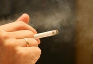 常吸烟的人该如何降低伤害（经常吸烟的人怎样调理身体）