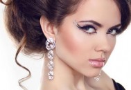 6种错误的化妆方法让你比实际大5岁（化妆比不化妆脸大）