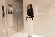 矮个子的女生怎么穿衣才显高？（矮个子的女生怎么穿衣才显高呢）