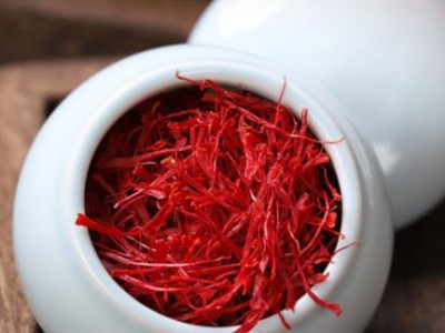 藏红花用开水泡还是温水泡 藏红花每天泡几根可以天天喝吗(藏红花用开水泡还是温水泡一泡几根) 藏红花用开水泡还是温水泡 藏红花每天泡几根可以天天喝吗(藏红花用开水泡还是温水泡一泡几根)