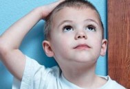 宝宝胆小或是心理障碍（宝宝胆小或是心理障碍怎么办）