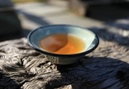 茶叶水洗脸有什么好处（茶叶水洗脸有什么好处和坏处）