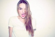 什么原因会导致人加快衰老（什么原因会导致人加快衰老呢）