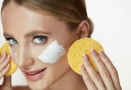 肌肤越洗越白皙的洗脸法 洗脸中最容易犯的错误盘点（怎样洗脸越洗越白）